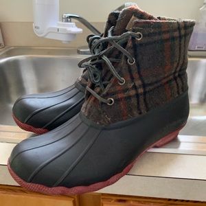 Sperry ankle boot